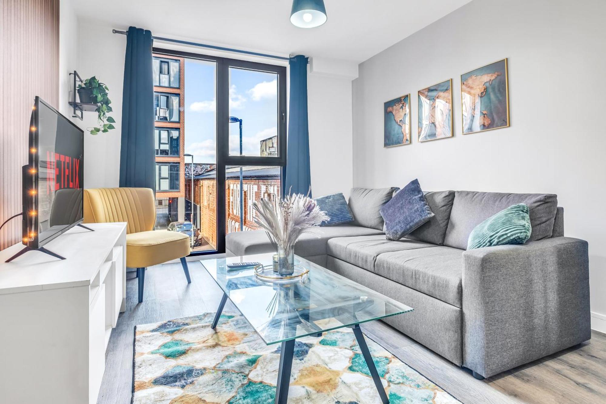 City Centre Emerald Escape - Sleeps-6, 2Beds & 2Baths , Netflix , Free Internet Birmingham Buitenkant foto